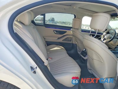 Zdjęcie 10 z 13 samochodu: 2022 MERCEDES-BENZ S 500 4MATIC VIN:W1K6G6DBXNA142674 - miniatura