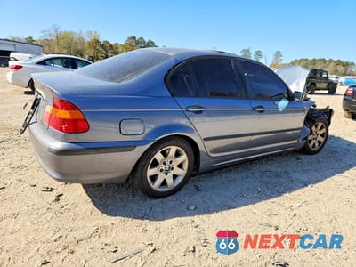 Trzecie zdjęcie samochodu z tyłu: 2005 BMW 325 I VIN:WBAEV33455KW19791 - miniatura