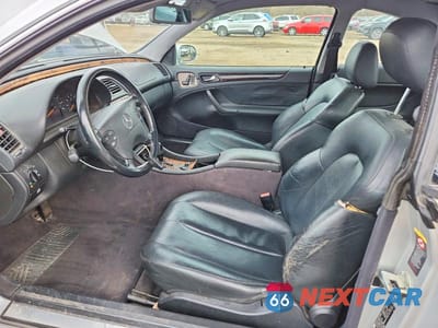 Zdjęcie 7 z 12 samochodu: 2002 MERCEDES-BENZ CLK 320 VIN:WDBLJ65G62T125099 - miniatura