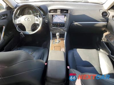 Zdjęcie 8 z 12 samochodu: 2011 LEXUS IS 250 VIN:JTHCF5C25B5050418 - miniatura