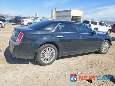 Trzecie zdjęcie samochodu z tyłu: 2013 CHRYSLER 300C VARVATOS VIN:2C3CCAJG5DH712516 - miniatura
