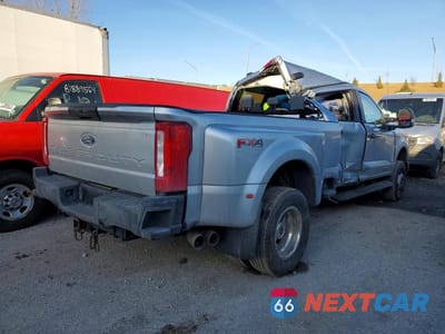 Trzecie zdjęcie samochodu z tyłu: 2024 FORD F350 SUPER DUTY VIN:1FT8W3DT5REE84738 - miniatura