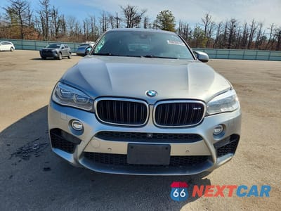 Piąte zdjęcie samochodu w środku: 2018 BMW X6 M VIN:5YMKW8C50J0Y74743 - miniatura