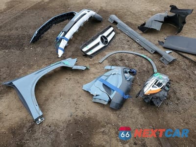 Zdjęcie 12 z 12 samochodu: 2015 MERCEDES-BENZ GLA 250 4MATIC VIN:WDCTG4GB5FJ037324 - miniatura