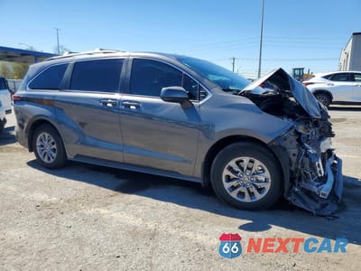 Czwarte zdjęcie samochodu z boku: 2025 TOYOTA SIENNA LE 8-PASSENGER VIN:5TDKRKEC0SS279558 - miniatura
