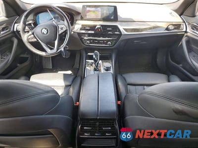 Zdjęcie 8 z 12 samochodu: 2020 BMW 530 I VIN:WBAJR3C0XLWW67356 - miniatura