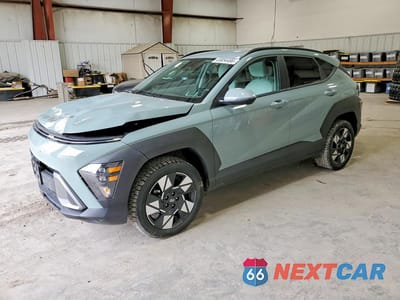 2025 HYUNDAI KONA SEL KM8HBCAB7SU195990 - główne zdjęcie licytacji z USA - miniatura