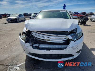 Piąte zdjęcie samochodu w środku: 2015 FORD TAURUS LIMITED VIN:1FAHP2F86FG146528 - miniatura