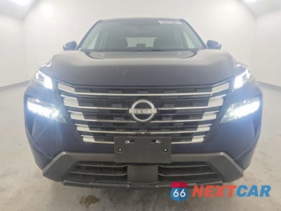 Piąte zdjęcie samochodu w środku: 2026 NISSAN ROGUE SV VIN:5N1BT3BA7TC683899 - miniatura