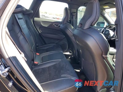 Zdjęcie 10 z 12 samochodu: 2019 VOLVO XC60 T6 R-DESIGN VIN:YV4A22RM4K1378784 - miniatura
