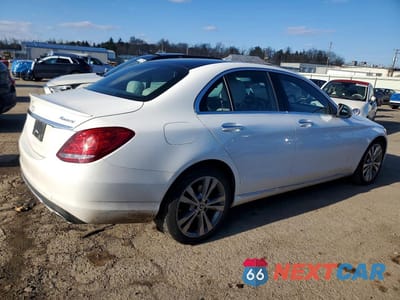 Trzecie zdjęcie samochodu z tyłu: 2018 MERCEDES-BENZ C 300 4MATIC VIN:WDDWF4KB6JR411078 - miniatura