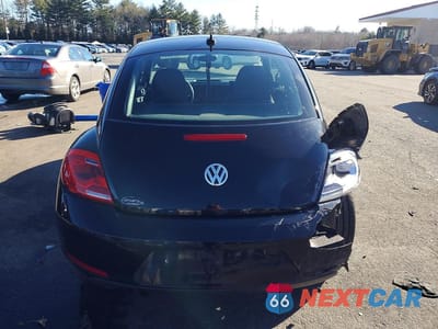 Zdjęcie 6 z 11 samochodu: 2013 VOLKSWAGEN BEETLE VIN:3VWJP7AT2DM661594 - miniatura