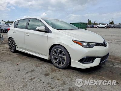 Czwarte zdjęcie samochodu z boku: 2017 TOYOTA COROLLA IM BASE VIN:JTNKARJE5HJ527456 - miniatura