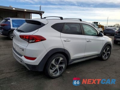 Trzecie zdjęcie samochodu z tyłu: 2017 HYUNDAI TUCSON SPORT VIN:KM8J3CA23HU296726 - miniatura