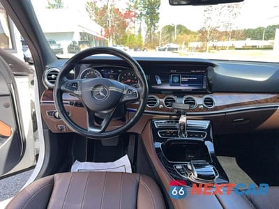 Zdjęcie 9 z 14 samochodu: 2017 MERCEDES-BENZ E 300 4MAT 4MATIC VIN:WDDZF4KB0HA109503 - miniatura