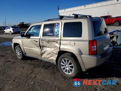Drugie zdjęcie samochodu z przodu: 2010 JEEP PATRIOT SPORT VIN:1J4NF2GB0AD500848 - miniatura