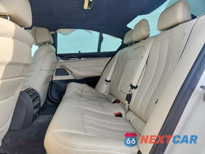 Zdjęcie 10 z 12 samochodu: 2018 BMW 540 I VIN:WBAJE5C54JWA95574 - miniatura