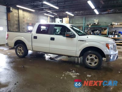 Czwarte zdjęcie samochodu z boku: 2013 FORD F150 SUPERCREW VIN:1FTEW1CM1DKE67950 - miniatura