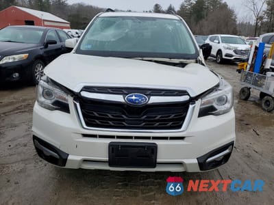 Piąte zdjęcie samochodu w środku: 2017 SUBARU FORESTER 2.5I LIMITED VIN:JF2SJARC1HH555126 - miniatura