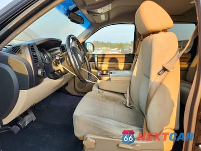 Zdjęcie 7 z 12 samochodu: 2007 CHEVROLET SILVERADO K1500 CREW CAB VIN:2GCEK13M371583540 - miniatura