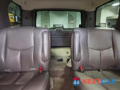 Zdjęcie 10 z 13 samochodu: 2005 GMC YUKON VIN:1GKEK13T45J211414 - miniatura