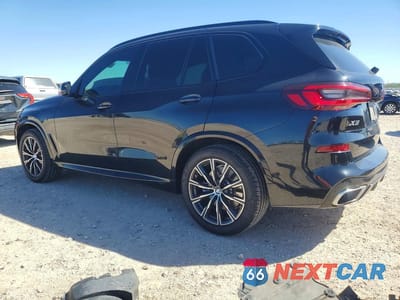 Drugie zdjęcie samochodu z przodu: 2021 BMW X5 XDRIVE40I VIN:5UXCR6C06M9E55259 - miniatura