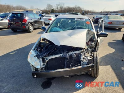 Piąte zdjęcie samochodu w środku: 2004 TOYOTA COROLLA CE VIN:2T1BR32E74C298115 - miniatura