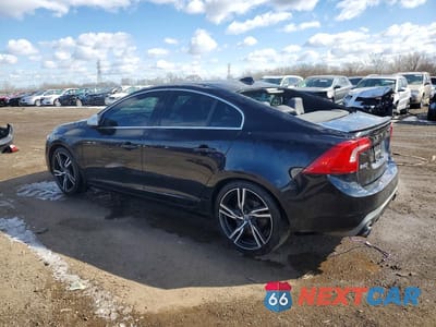 Drugie zdjęcie samochodu z przodu: 2017 VOLVO S60 R DESIGN VIN:YV149MTS3H2438131 - miniatura