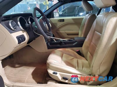 Zdjęcie 7 z 12 samochodu: 2005 FORD MUSTANG VIN:1ZVFT84N055192808 - miniatura