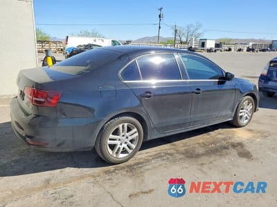 Trzecie zdjęcie samochodu z tyłu: 2017 VOLKSWAGEN JETTA S VIN:3VW2B7AJ3HM366611 - miniatura