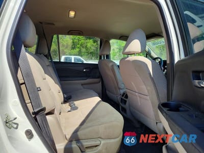 Zdjęcie 11 z 12 samochodu: 2018 HONDA PILOT LX VIN:5FNYF5H17JB031728 - miniatura