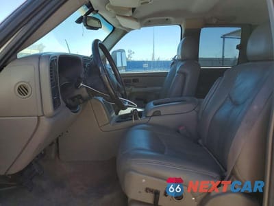 Zdjęcie 7 z 12 samochodu: 2004 GMC SIERRA K2500 HEAVY DUTY VIN:1GTHK29G64E148039 - miniatura