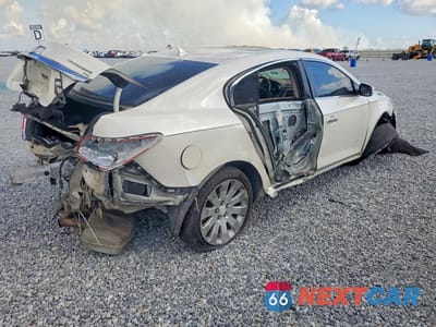 Trzecie zdjęcie samochodu z tyłu: 2014 BUICK LACROSSE PREMIUM VIN:1G4GE5G30EF209980 - miniatura