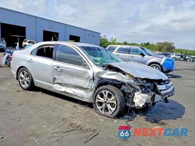 Czwarte zdjęcie samochodu z boku: 2012 FORD FUSION SE VIN:3FAHP0HG0CR445736 - miniatura