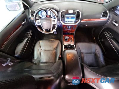 Zdjęcie 8 z 11 samochodu: 2012 CHRYSLER 300 LIMITED VIN:2C3CCACGXCH200780 - miniatura