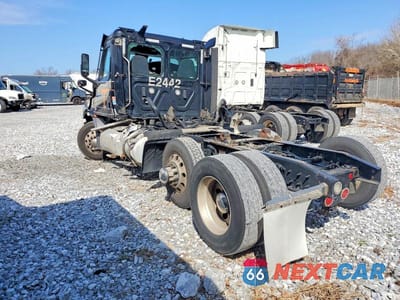 Trzecie zdjęcie samochodu z tyłu: 2022 FREIGHTLINER CASCADIA 116 TRUCK CAB AND CHASSIS VIN:1FUJHTDV3NLNA0233 - miniatura