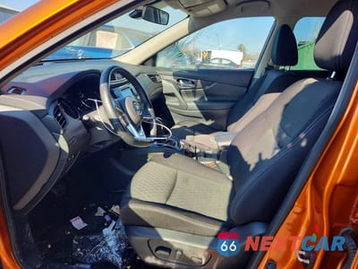 Zdjęcie 7 z 12 samochodu: 2019 NISSAN ROGUE SV VIN:JN8AT2MV6KW385422 - miniatura