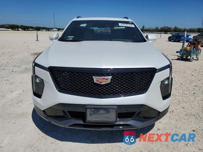 Piąte zdjęcie samochodu w środku: 2024 CADILLAC XT4 SPORT VIN:1GYFZER44RF100982 - miniatura