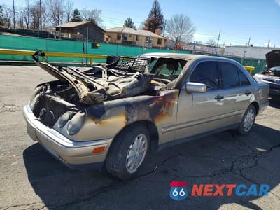 1999 MERCEDES-BENZ E 320 WDBJF65HXXA755728 - główne zdjęcie licytacji z USA - miniatura