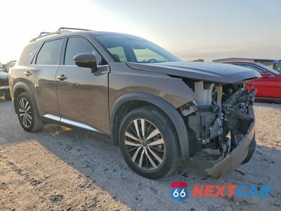 Czwarte zdjęcie samochodu z boku: 2023 NISSAN PATHFINDER PLATINUM VIN:5N1DR3DG4PC237899 - miniatura