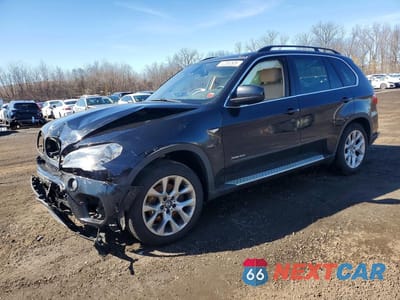 2013 BMW X5 XDRIVE35I 5UXZV4C54D0E01937 - główne zdjęcie licytacji z USA - miniatura