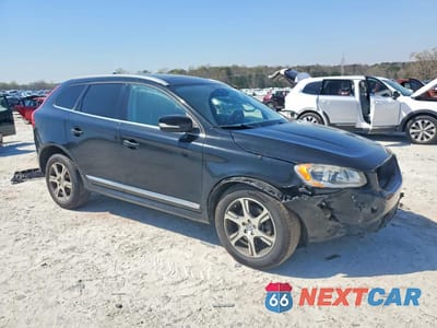 Czwarte zdjęcie samochodu z boku: 2015 VOLVO XC60 T6 PLATINUM VIN:YV4902RD6F2612707 - miniatura