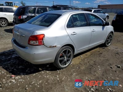Trzecie zdjęcie samochodu z tyłu: 2007 TOYOTA YARIS BASE VIN:JTDBT923471042526 - miniatura