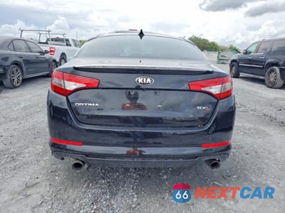 Zdjęcie 6 z 12 samochodu: 2013 KIA OPTIMA SX VIN:5XXGR4A60DG111490 - miniatura