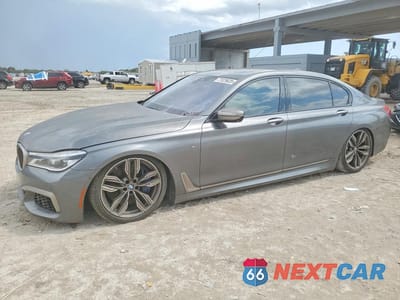 2018 BMW M760 XI WBA7H6C50JG614490 - główne zdjęcie licytacji z USA - miniatura