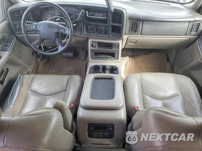 Zdjęcie 8 z 13 samochodu: 2004 CHEVROLET TAHOE K1500 VIN:1GNEK13Z84R142055 - miniatura
