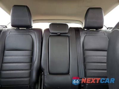 Zdjęcie 10 z 13 samochodu: 2017 FORD ESCAPE TITANIUM VIN:1FMCU9JD0HUC84866 - miniatura