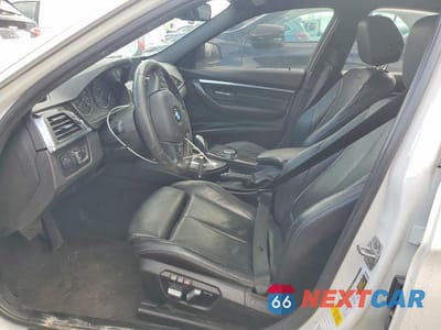 Zdjęcie 7 z 12 samochodu: 2017 BMW 330 I VIN:WBA8B9C55HK884734 - miniatura