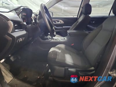 Zdjęcie 7 z 12 samochodu: 2019 CHEVROLET TRAVERSE LS VIN:1GNERFKW5KJ211473 - miniatura