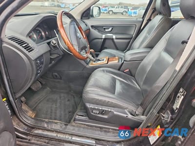 Zdjęcie 7 z 12 samochodu: 2010 VOLVO XC90 V8 VIN:YV4852CZ2A1546141 - miniatura